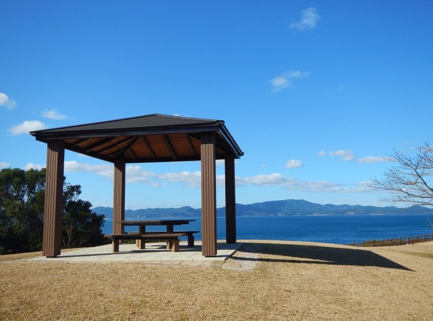 神崎鼻 東屋